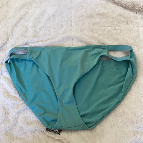 NWT💥3/20 Calia elastic side bikini bottom - Picture 4 of 6